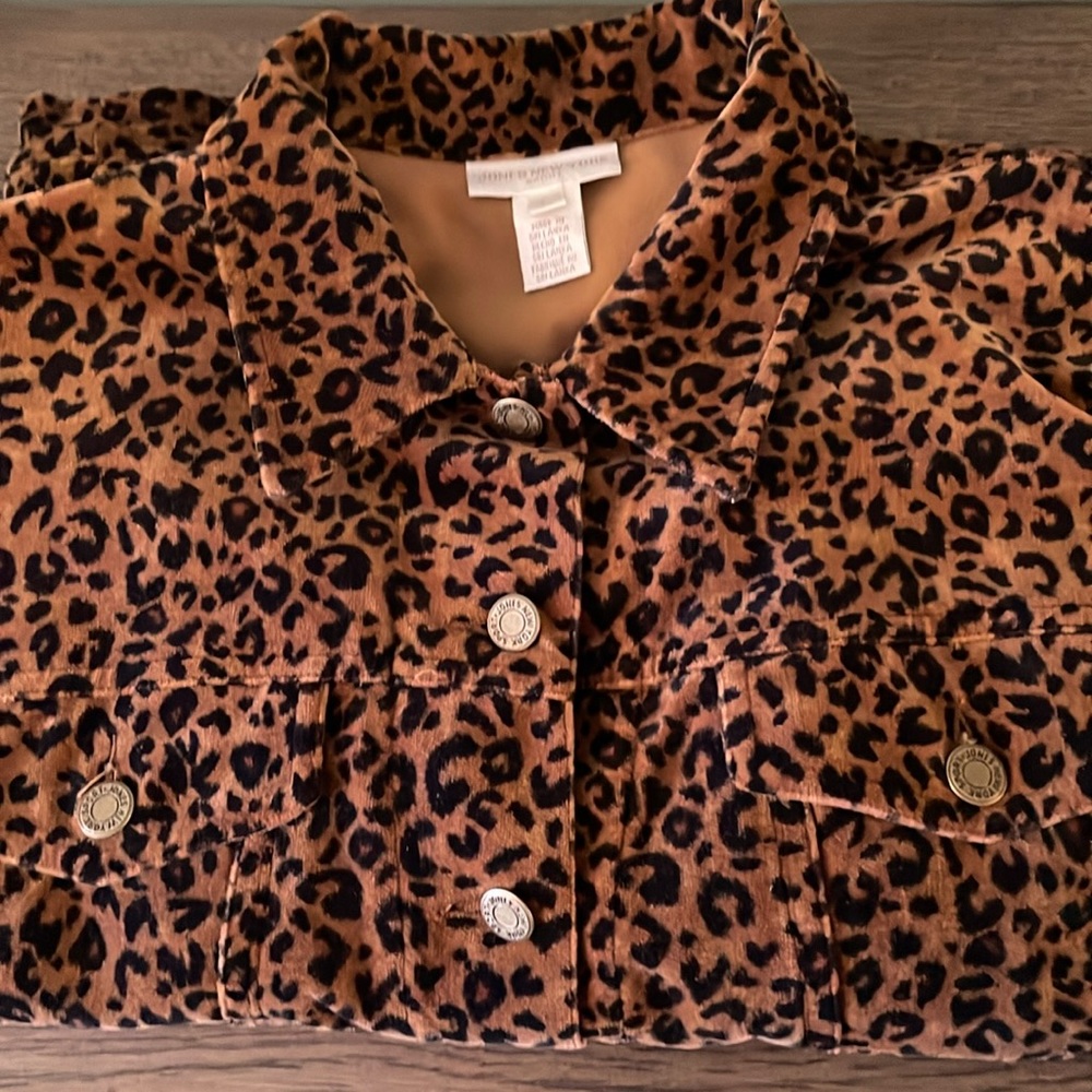 Jones New York Sport Leopard 🐆 Print Jean Jacket.